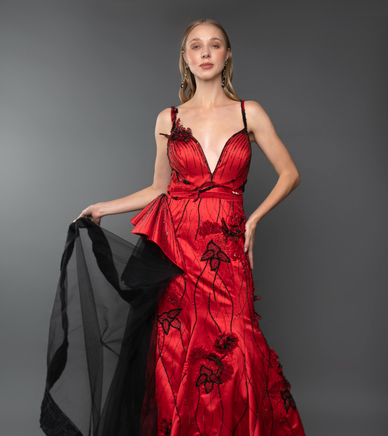 Red Plunging Neckline Structured Cone Detailing Side Trail Gown.