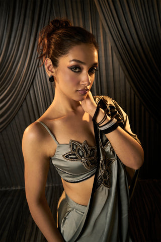 YASMIN